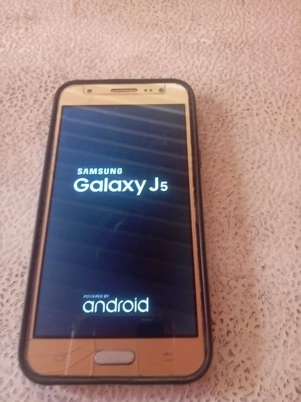 Samsung j galaxy   j 5 3