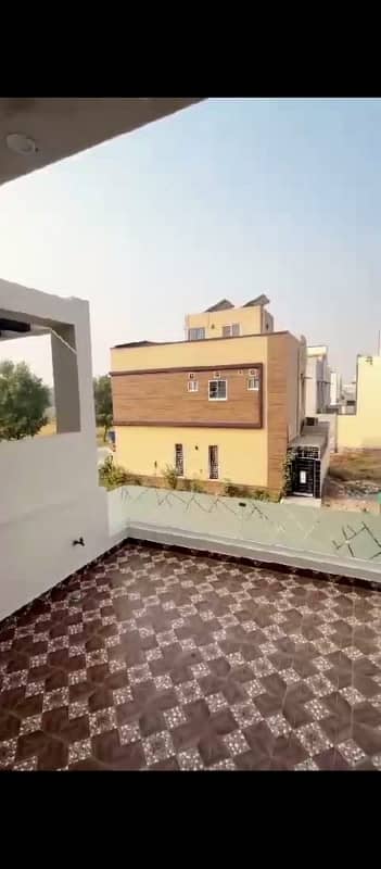 Brand NEW 5 Marla House For sale in C block with prime location in bahria orchard lahore 17