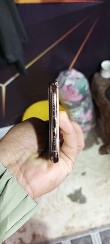 iphone 11 pro max 255 gb PTA approved 6