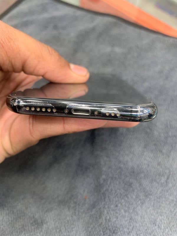 Iphone 11 pro PTA approved 2