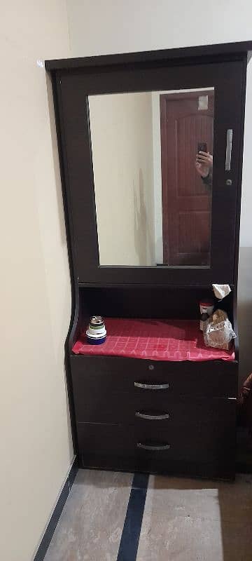 DRESSING TABLE WITH MIRROR, SHELVES AND DRAWERS 4