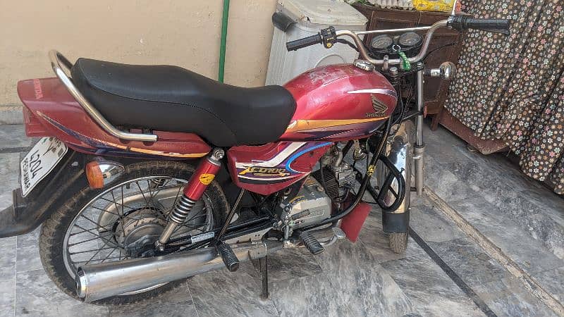 Honda 100CC Pridor 3