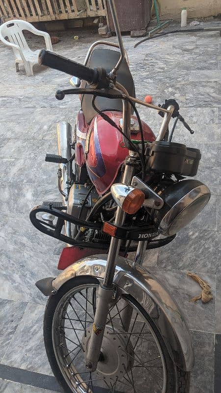 Honda 100CC Pridor 8