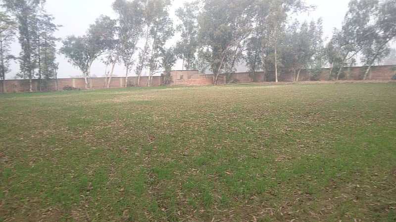 5 KANAL PRIVATE PLOT FOR FARMHOUSE AVAILABLE NEAR NAWAZ SHARIF HOUSE 6