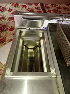 fryer and hot plate