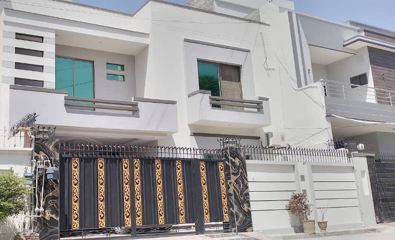 10 Marla upper portion available for rent at Karim Town sahiwal. 0