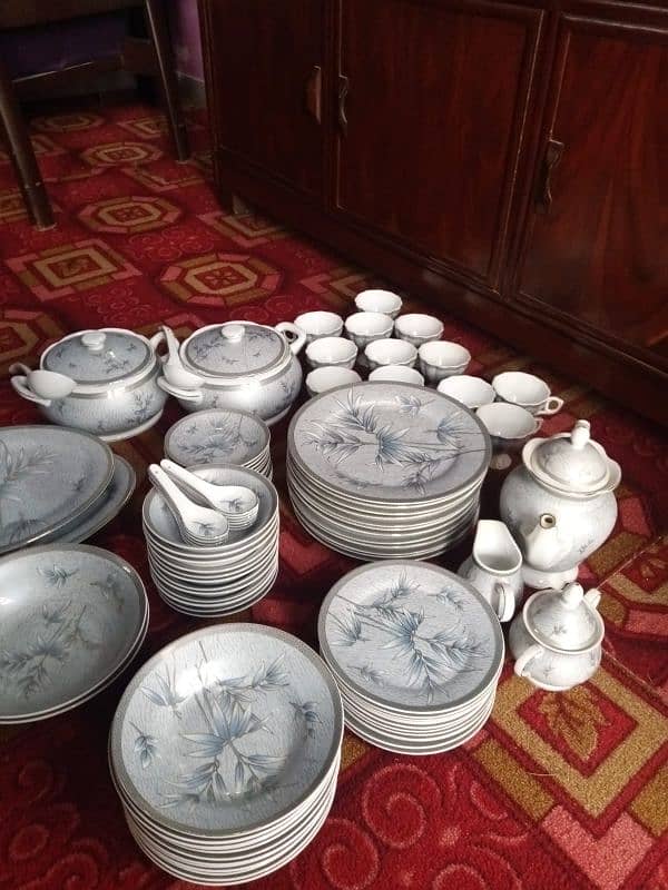 90 pieces dinner set 7