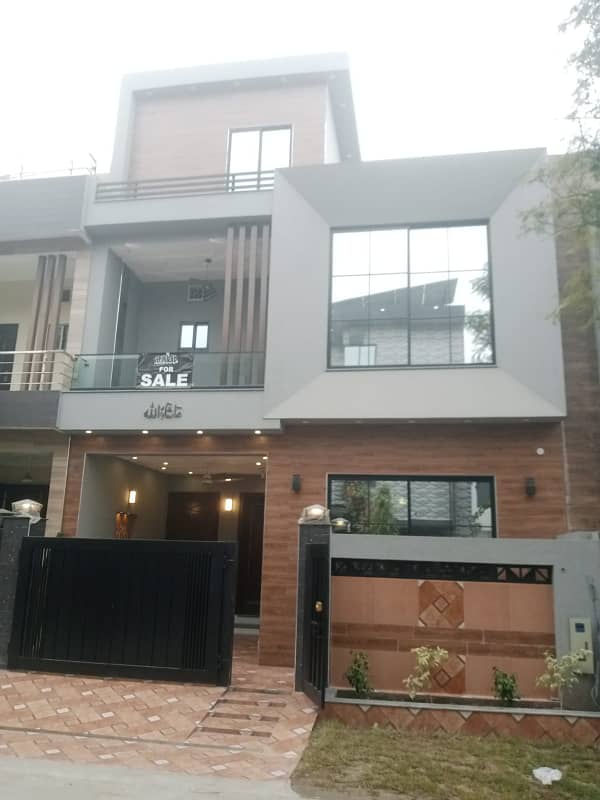 5 Marla Brand New Double Storey Prime Location House in Tulip Block Parkview City Lahore 0