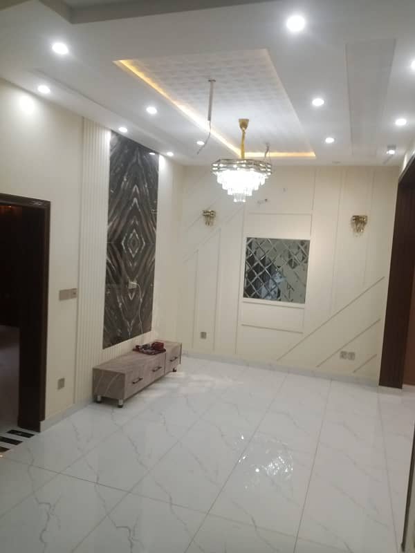 5 Marla Brand New Double Storey Prime Location House in Tulip Block Parkview City Lahore 3