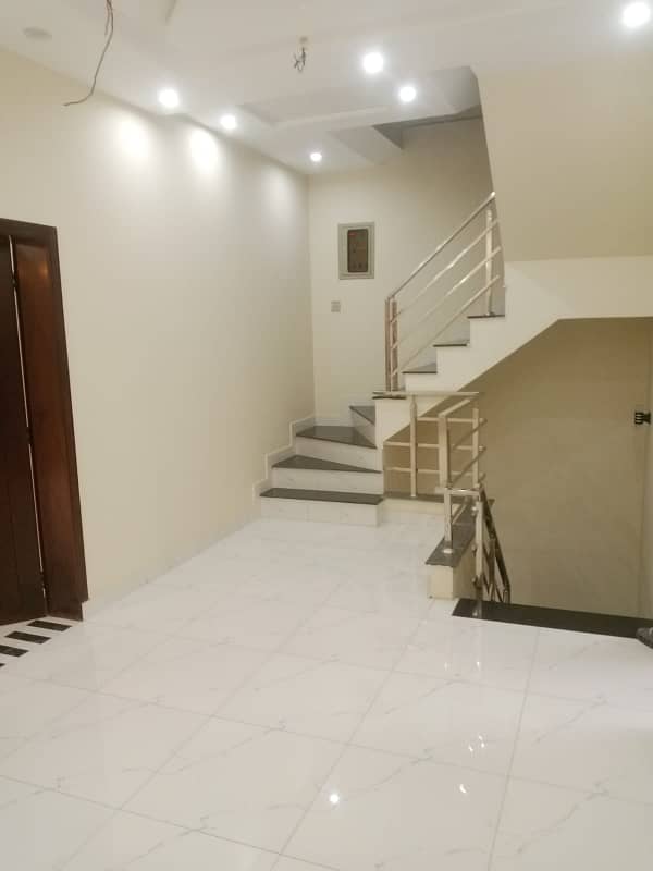 5 Marla Brand New Double Storey Prime Location House in Tulip Block Parkview City Lahore 10