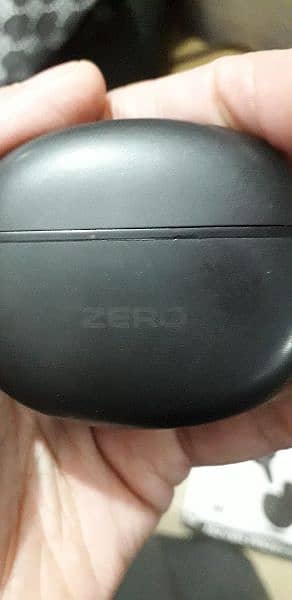 zero lifestyle  Rover pro    Z buds  ( only one month used  like new ) 14