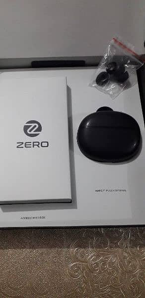 zero lifestyle  Rover pro    Z buds  ( only one month used  like new ) 16