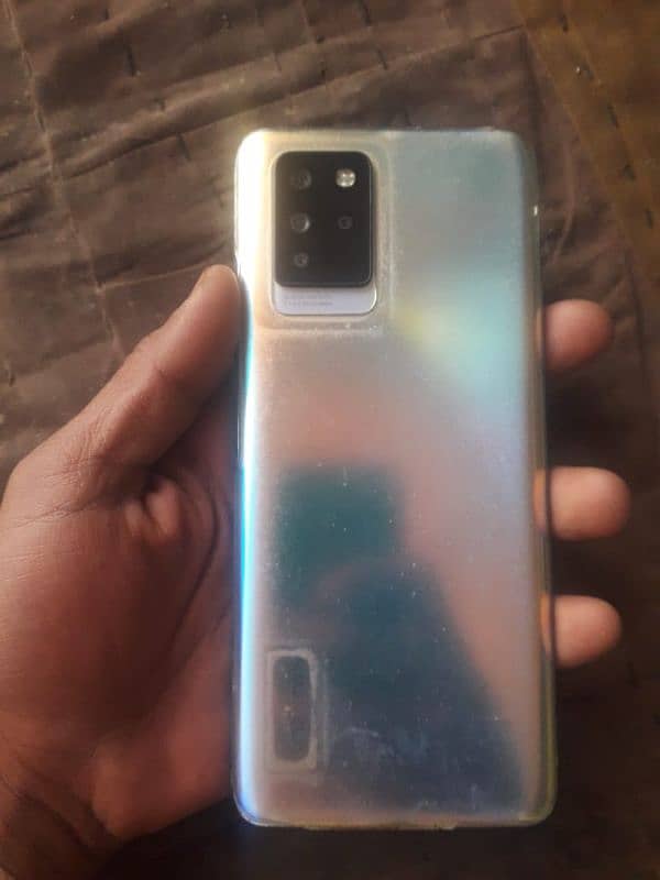 Infinix note 10 pro with box 8/128 5