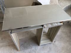 computer table (2 tables)