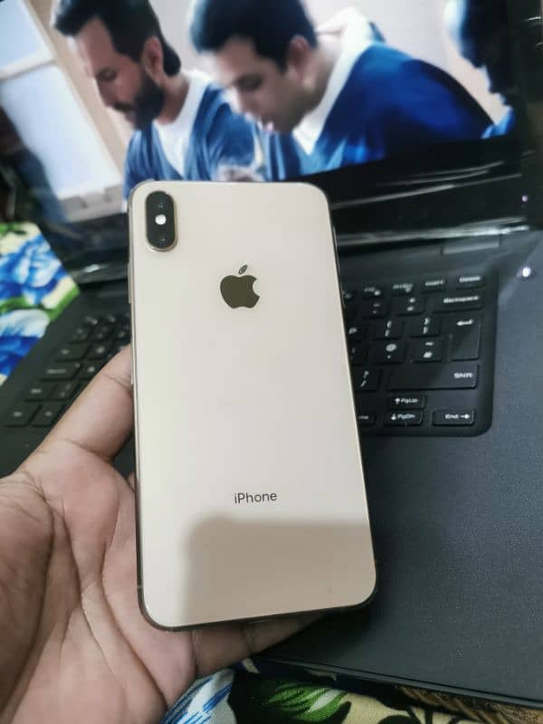 iPhone xs max 512gb dual sim PTA approved 0