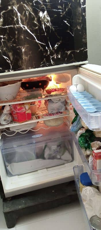 I'm selling my Haier fridge 4