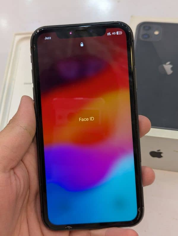 iPhone 11 64Gb PTA Approved 5