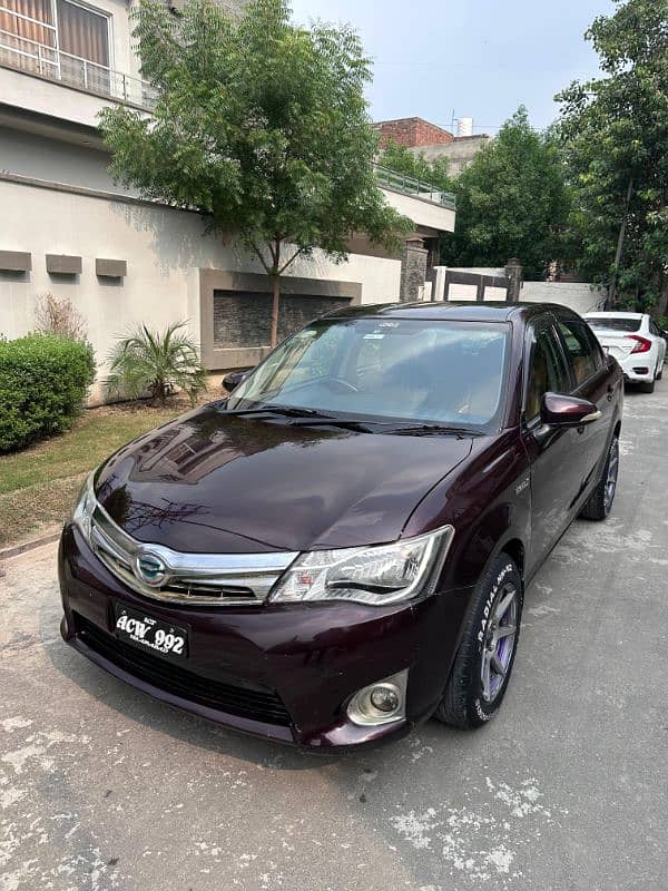 Toyota Corolla Axio 2013 2