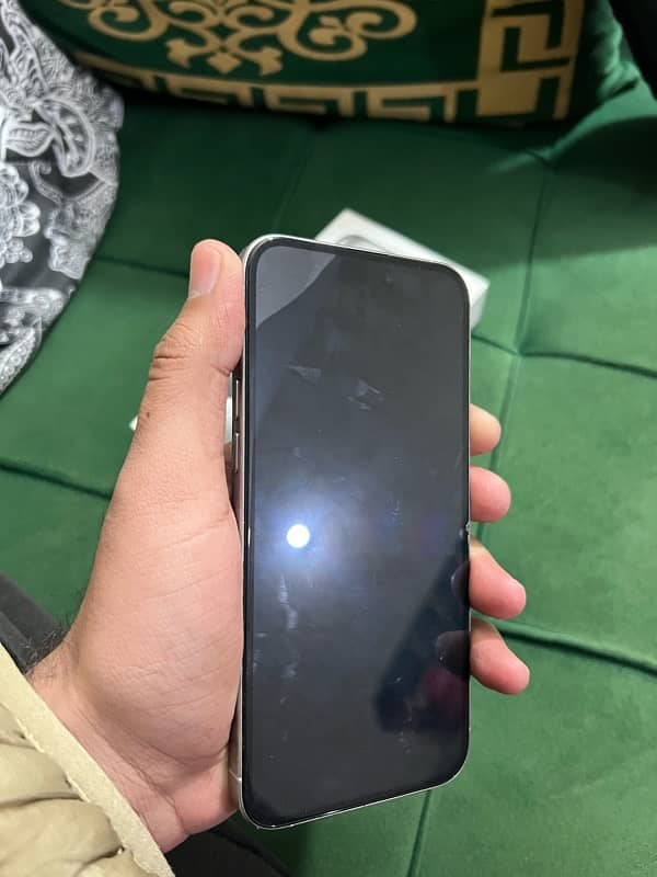 IPHONE 15 PRO MAX 5