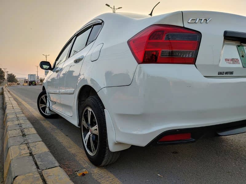 Honda City 2018 in excellent condition 9