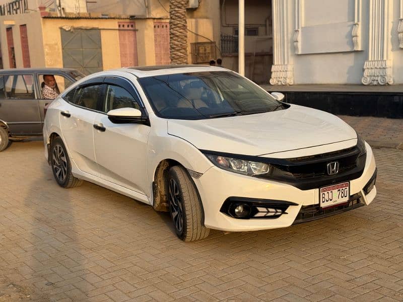 Honda Civic VTi Oriel Prosmatec 2017 sunroof 1