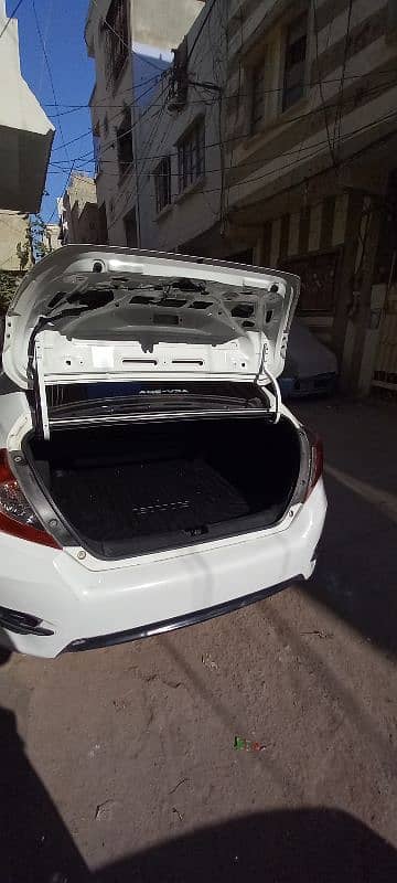 Honda Civic VTi Oriel Prosmatec 2017 sunroof 16