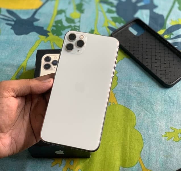 iphone 11 pro max 512gb pta approved 6