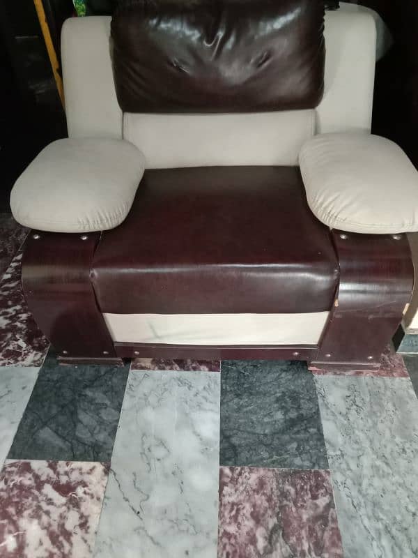 good as new sofa set 1