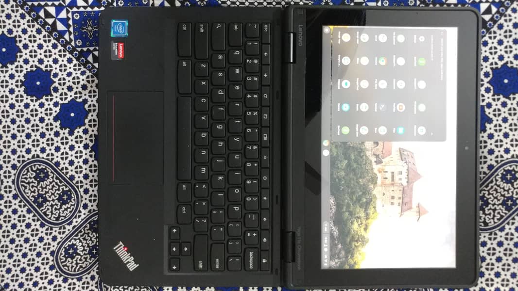 Lenovo laptop ThinkPad Lenovo Chromebook iPad tablet jc chrome book 3