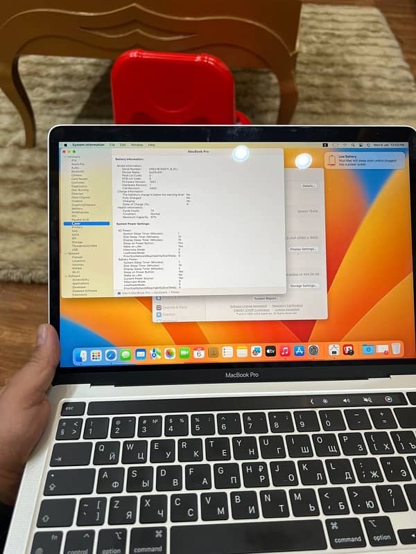 macbook m2 2022 model 3