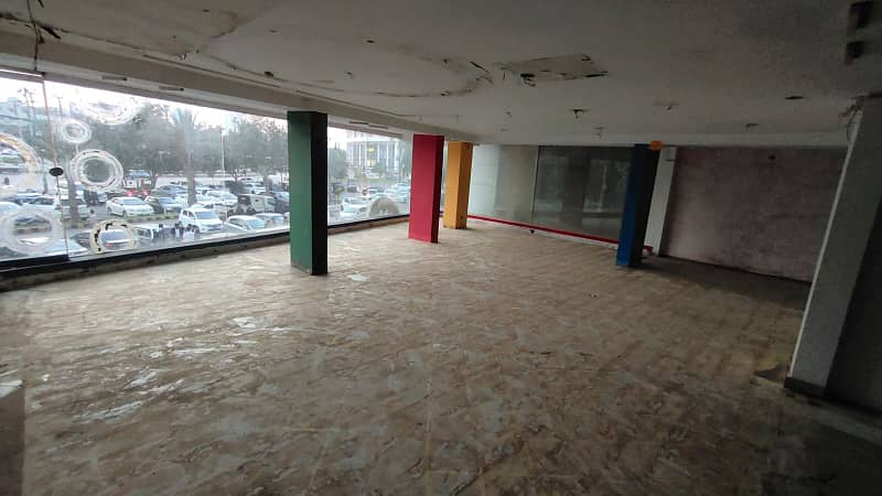 Prime Showroom For Rent In Clifton Block 5 A Prestigious Business Opportunity 7