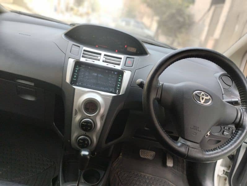 Toyota Vitz 2006 12