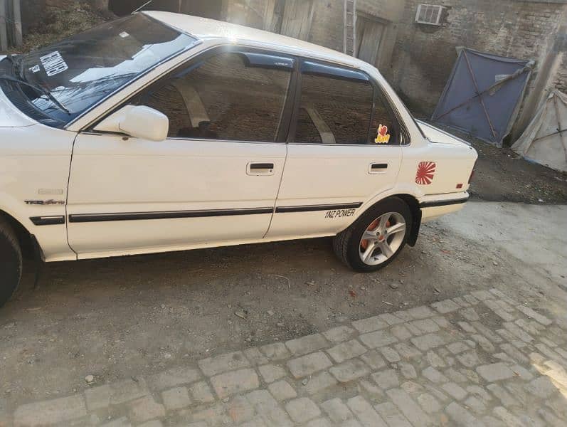 Toyota Corolla 1988 5