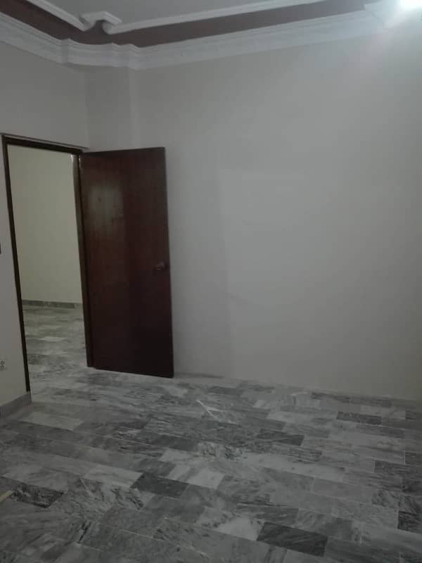 three bed dd leased apartment for sale in johar 7