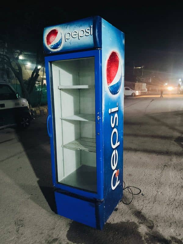 Pepsi dealer 400 liter all okay Good condition call(0312/4645208/ 1