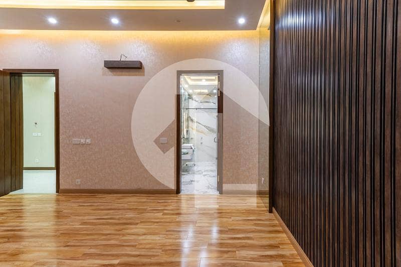 House For rent Is Readily Available In Prime Location Of Bahria Town Phase 8 27