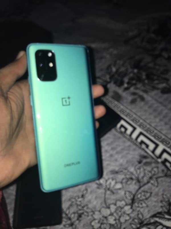 one plus 8T 0