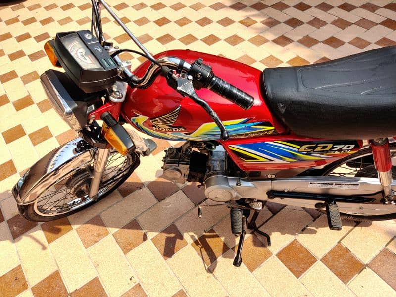 HONDA CD 70 REG 2022 (0-3-0-2-6-0-0-6-4-3-7) 1