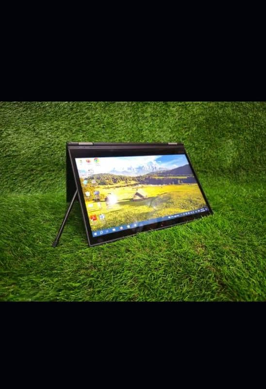 Lenovo yoga X380 Core i5-8350U  RAM: 8GB DDR4 Storage: 256GB SSD 1