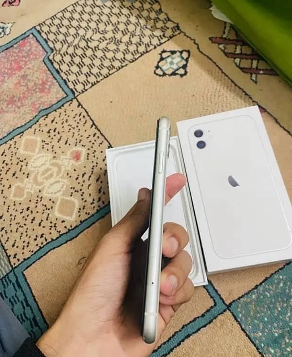 iphone 11 PTA APROVED 2