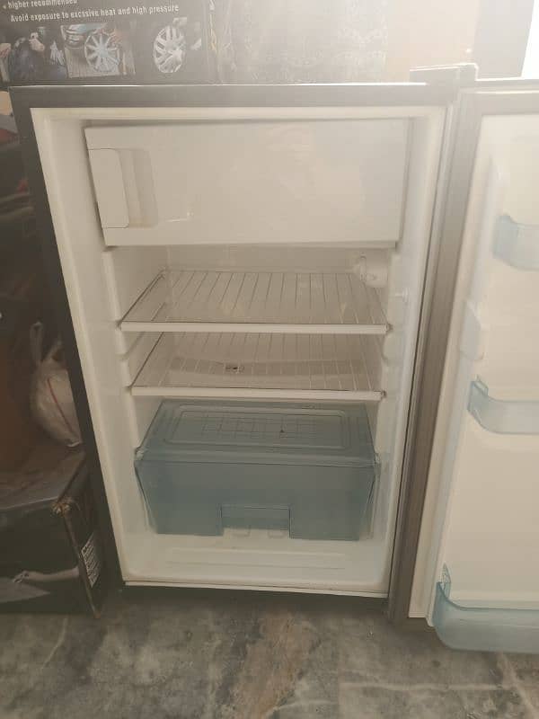 Dawlance Refrigerator 9101 SD 1