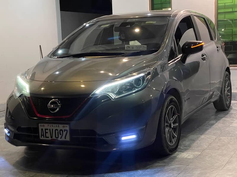 Nissan Note E Power 2017 0