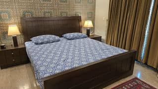 Bed Set | King Size | 1 Bed | 2 Side Tables | Dressing table & Mirror