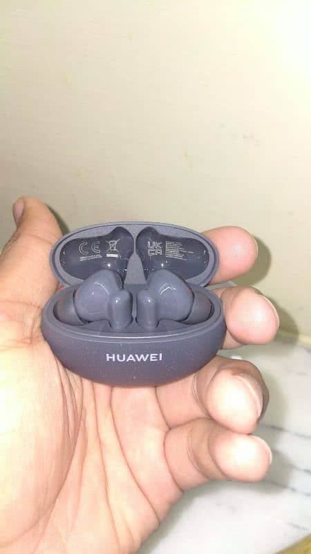 Huawei freebuds 5i 4