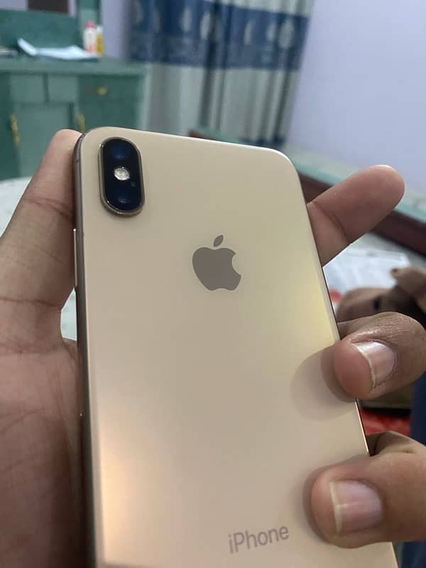 iphone xs pta approved 64gb golden 0