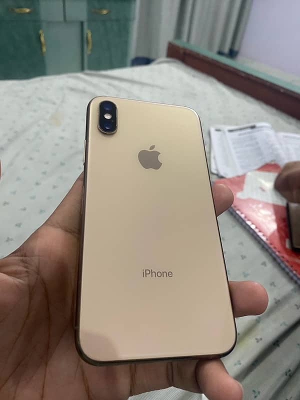 iphone xs pta approved 64gb golden 1