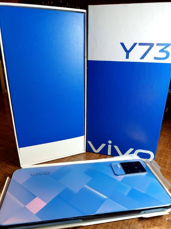 VIVO Y73 12/128 DIAMOND FLARE 3