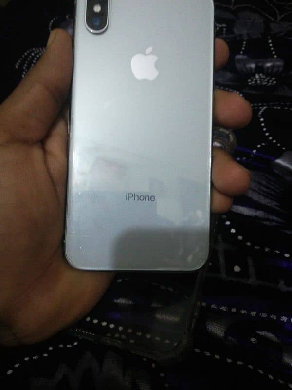 I am selling my I phone X NoN pta 256GB 2