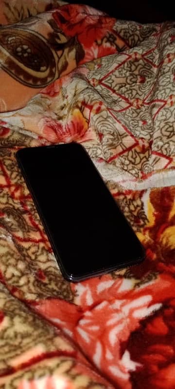 iphone 11 pro max lush condition 5