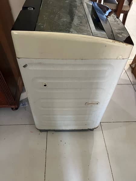 Dawlance Fully Automatic Washing Machine 1